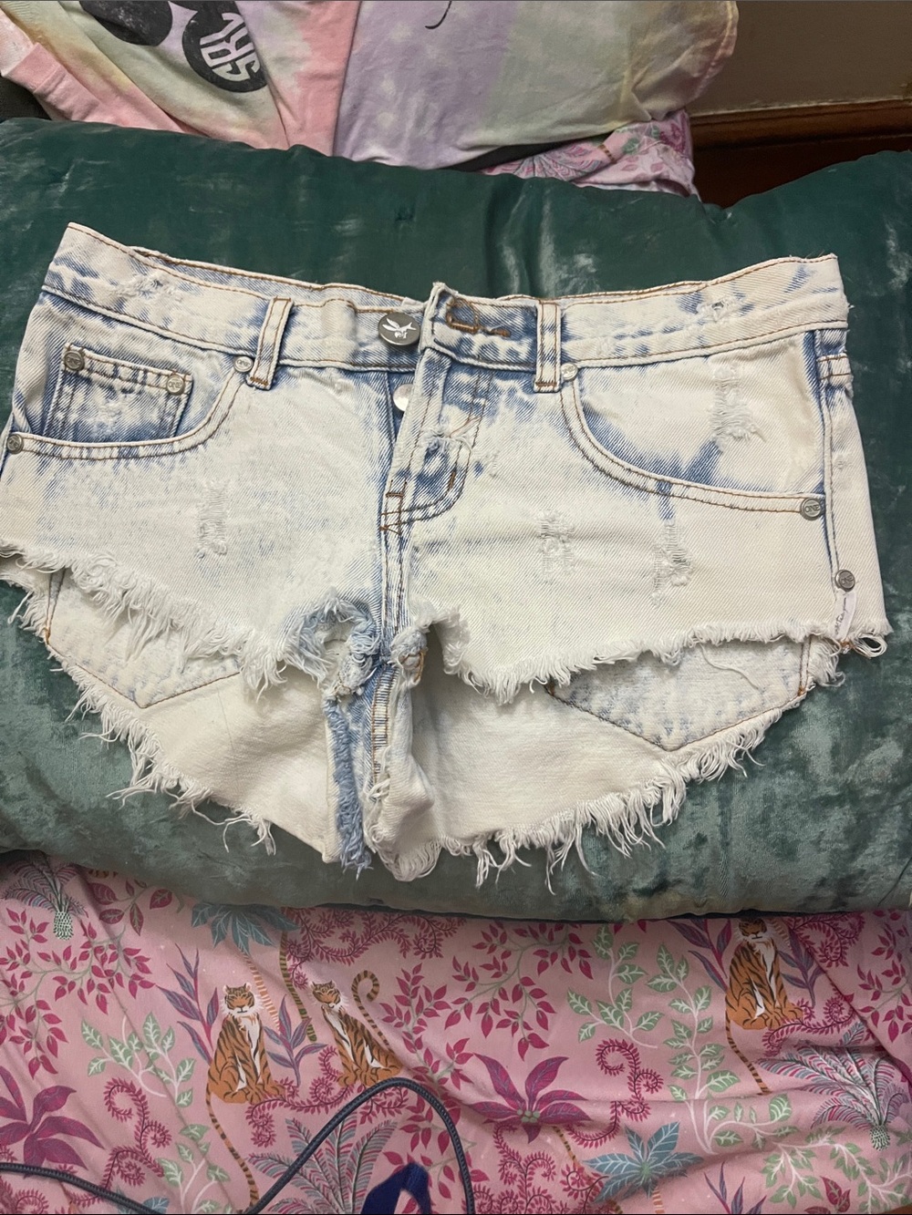 One by One Teaspoon Bonitas low waist  sz 24